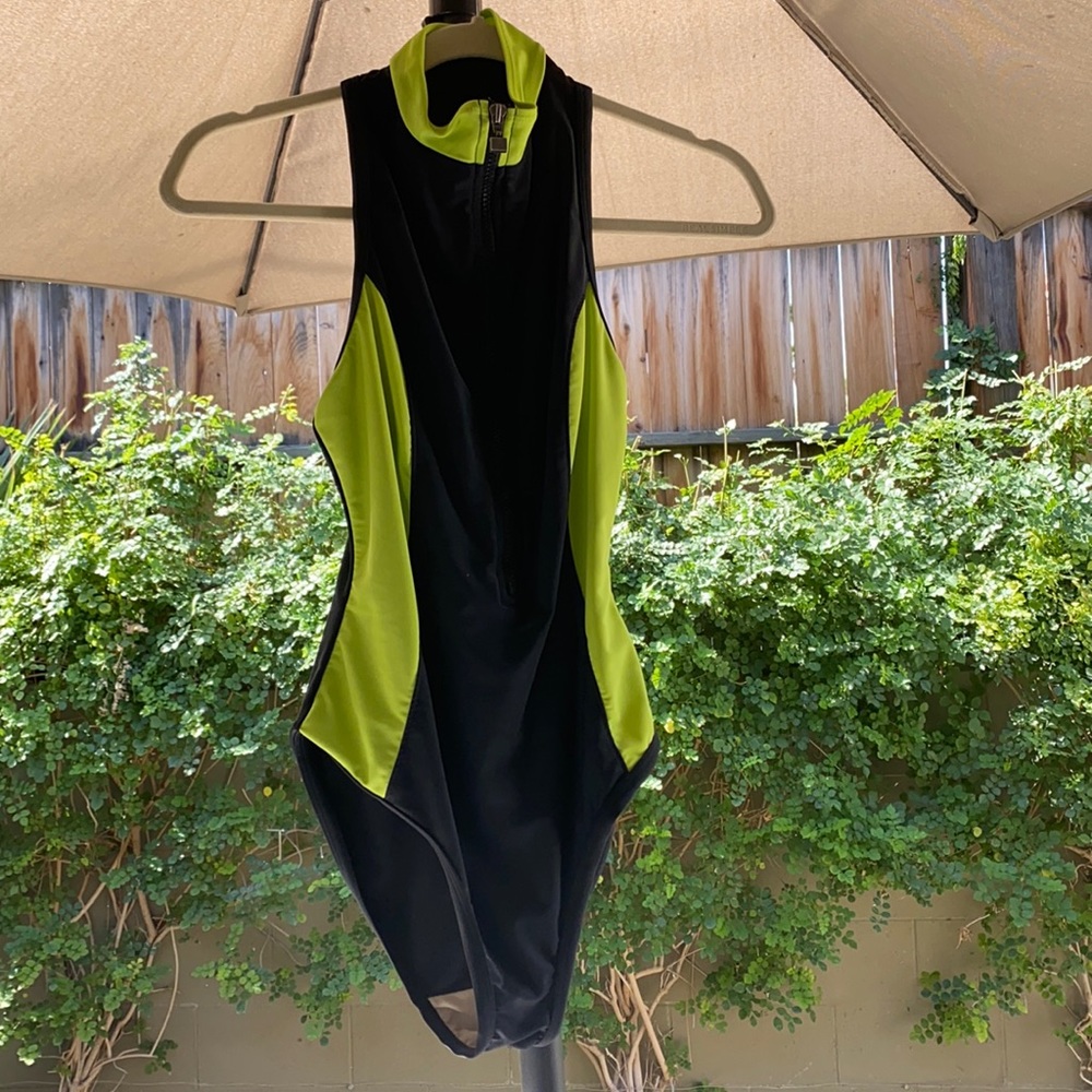 Newport News Swim One Piece Bathing Suit Size 6